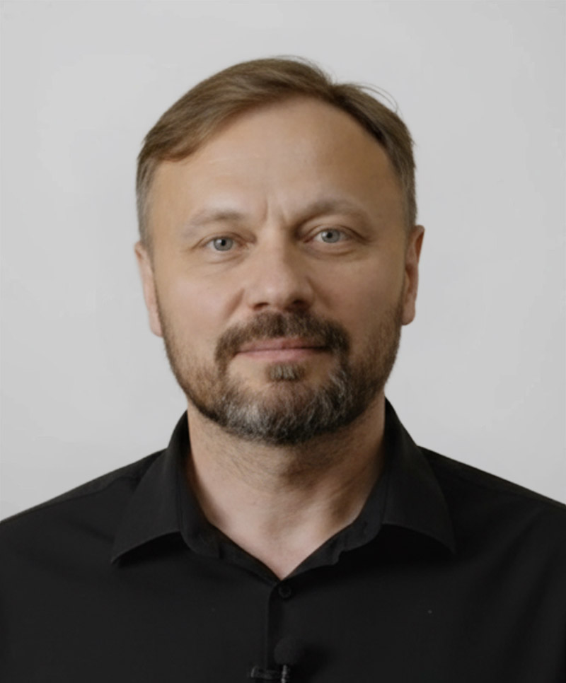 Владислав Савинкин